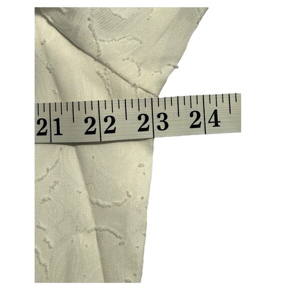 NEW Vacate‎ The Label Women's White Floral Burnout Blouse Size Small NWT - Picture 5 of 8